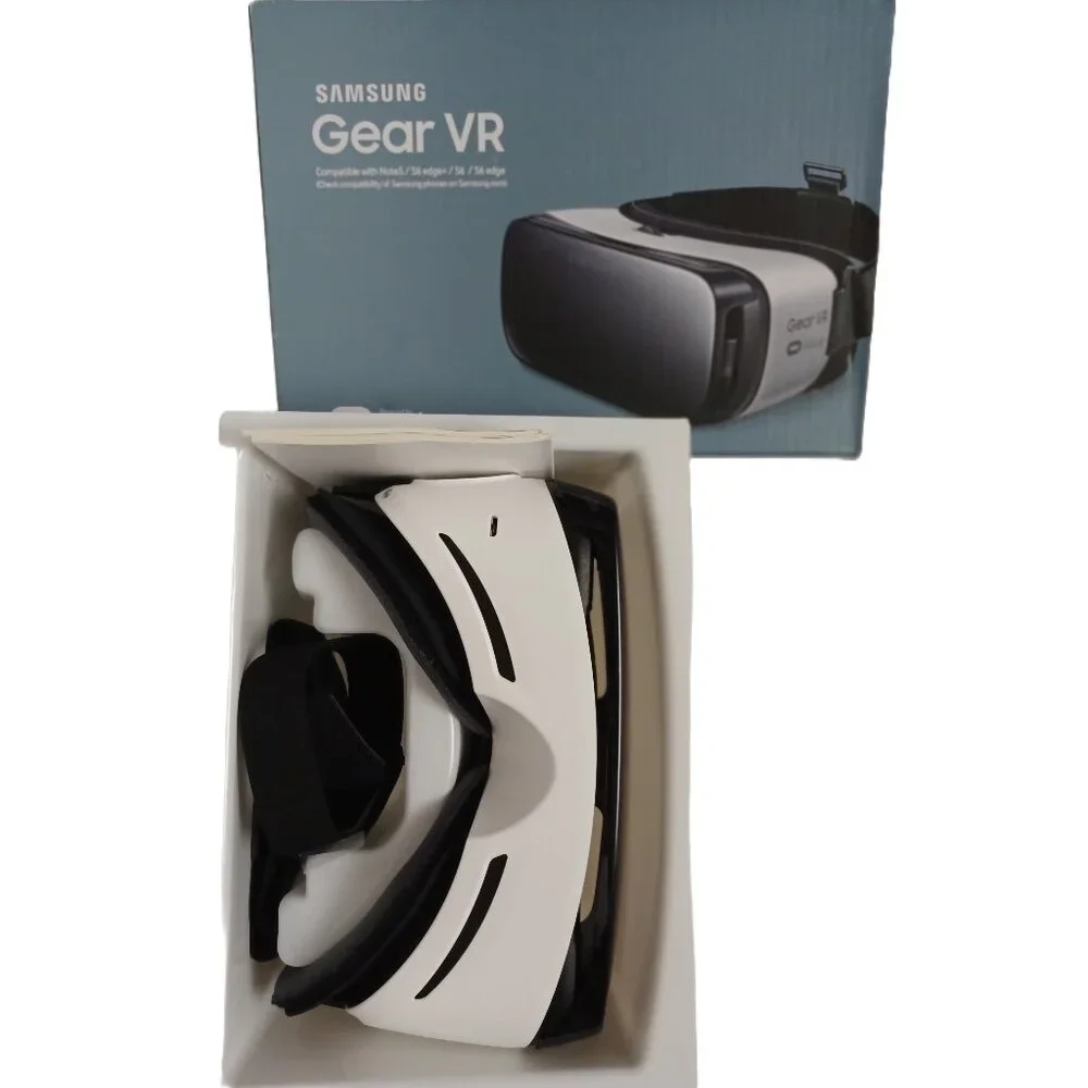 SAMSUNG Gear Oculus VR Headset - NG L2C NEW Collectible RARE DISCONTINUED